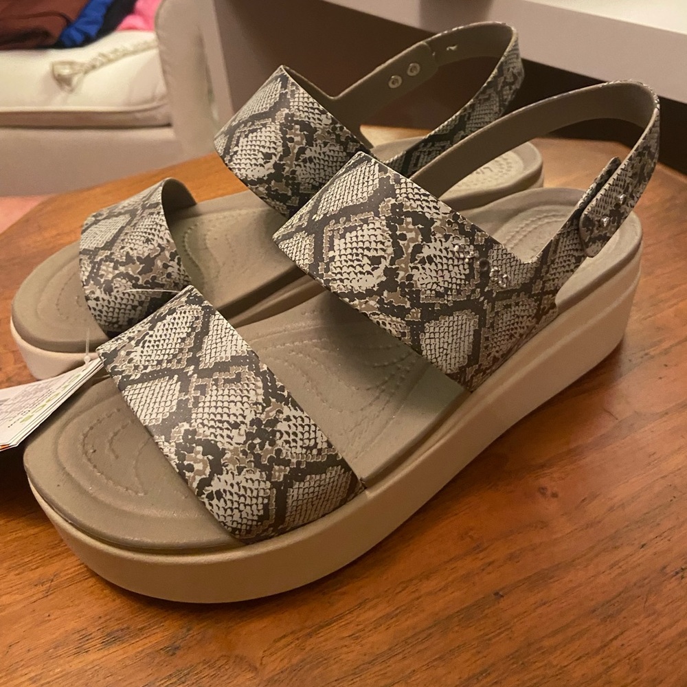 Crocs Brooklyn Low Wedge